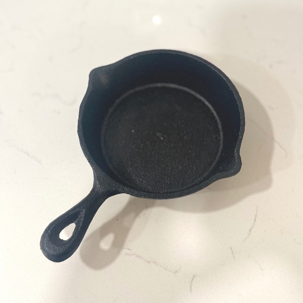 Mini Cast Iron Skillet 5 Inch Individual‎ Serving Pan Black Seasoned Finish